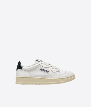 AUTRY SCARPE SNEAKERS MEDALIST LOW IN PELLE BIANCA E SPACE