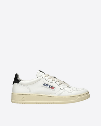 AUTRY SNEAKERS AUTRY MEDALIST LOW IN PELLE BIANCA E NERA