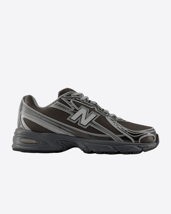 NEW BALANCE SCARPE 740 BLACK METALLIC CON CASTLEROCK PFP