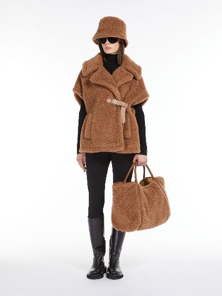 MAX MARA | CAPPA CORTA IN TESSUTO TEDDY