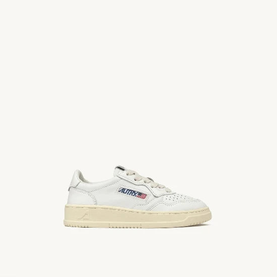 AUTRY | SNEAKERS MEDALIST LOW IN PELLE BIANCA