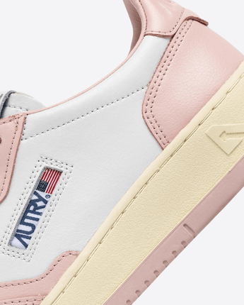 AUTRY Abbigliamento e accessori SNEAKERS MEDALIST LOW BICOLOR IN PELLE BIANCA E POWDER