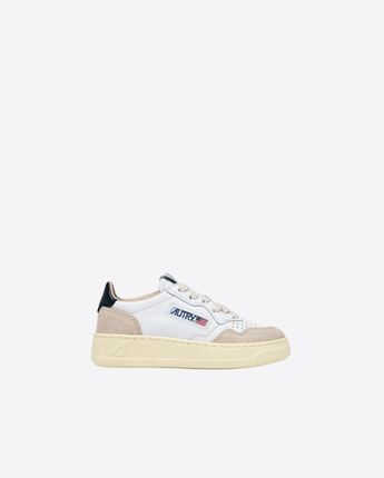 AUTRY SNEAKERS AUTRY MEDALIST KIDS LOW IN SUEDE BIANCO E BLUE SPACE