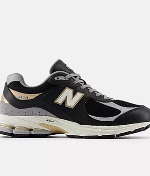 New Balance Abbigliamento e accessori NEW BALANCE | 2002R