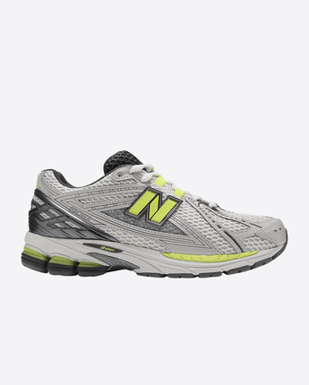 NEW BALANCE SCARPE 1906R LIGHT SILVER METALLIC CON ALKALINE GREEN